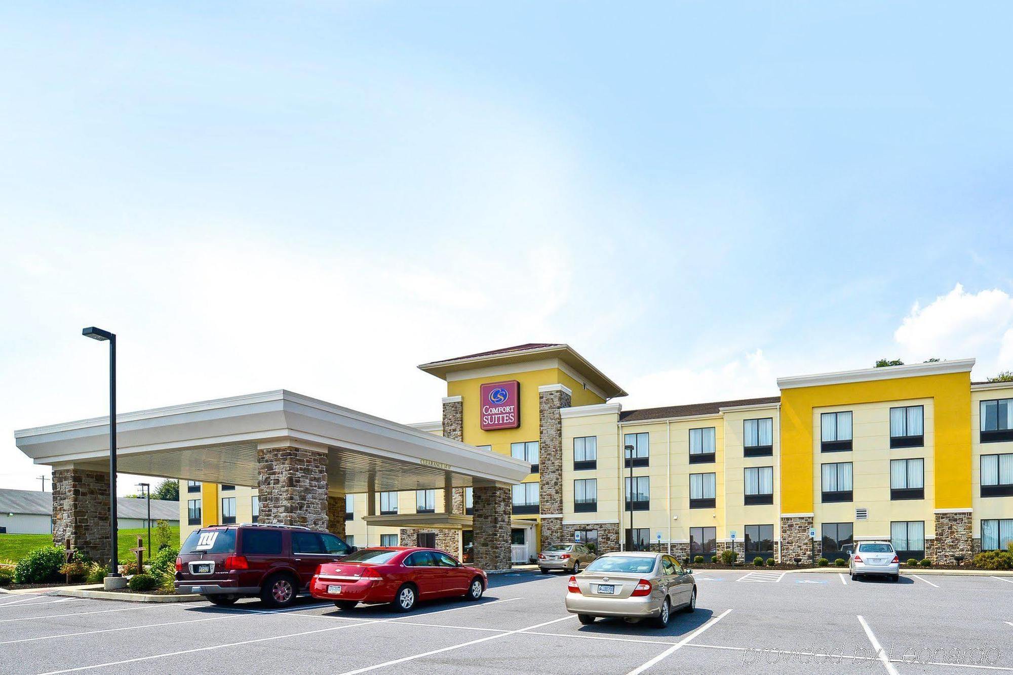 Comfort Suites Amish Country Lancaster Exterior photo