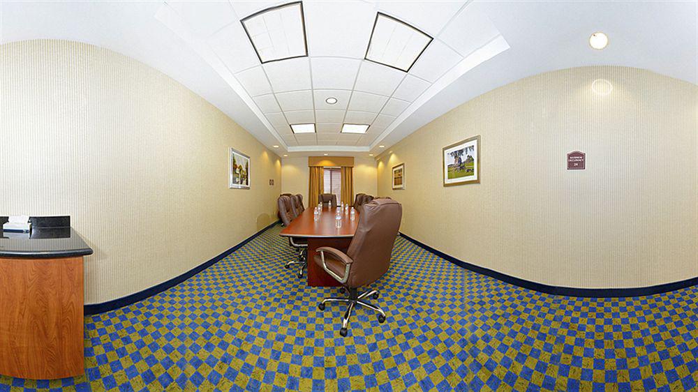 Comfort Suites Amish Country Lancaster Interior photo